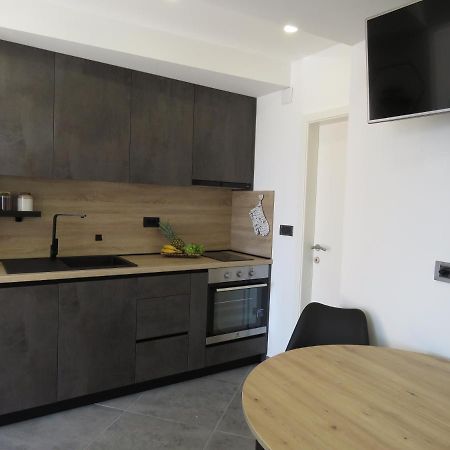 Nevera Apartment Mlini Bagian luar foto